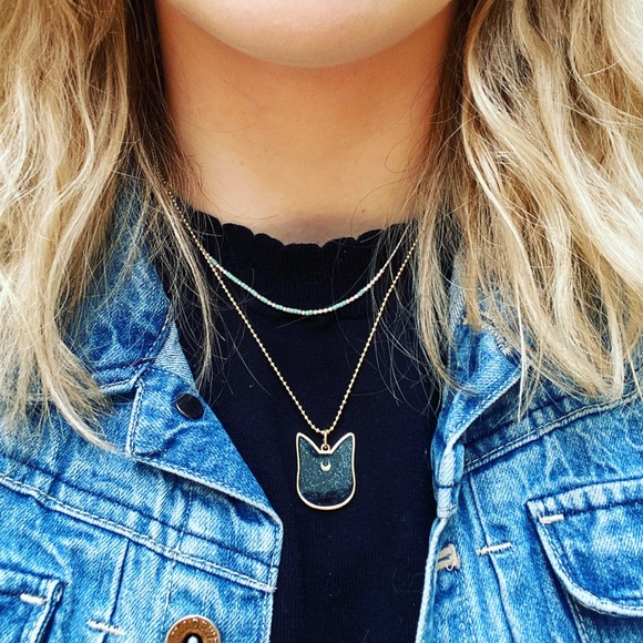 Meet your Posher, Taylor - Picture 1 of 1